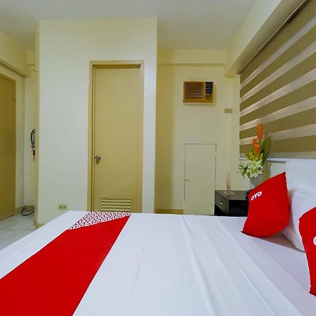 Oyo 840 Orangenest Apartelle Manila Exteriör bild