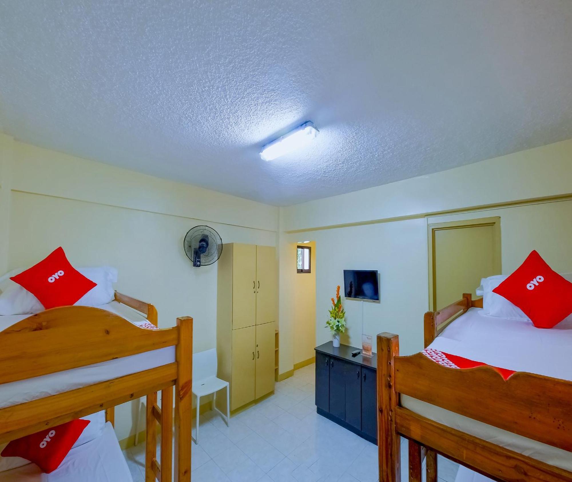 Oyo 840 Orangenest Apartelle Manila Exteriör bild