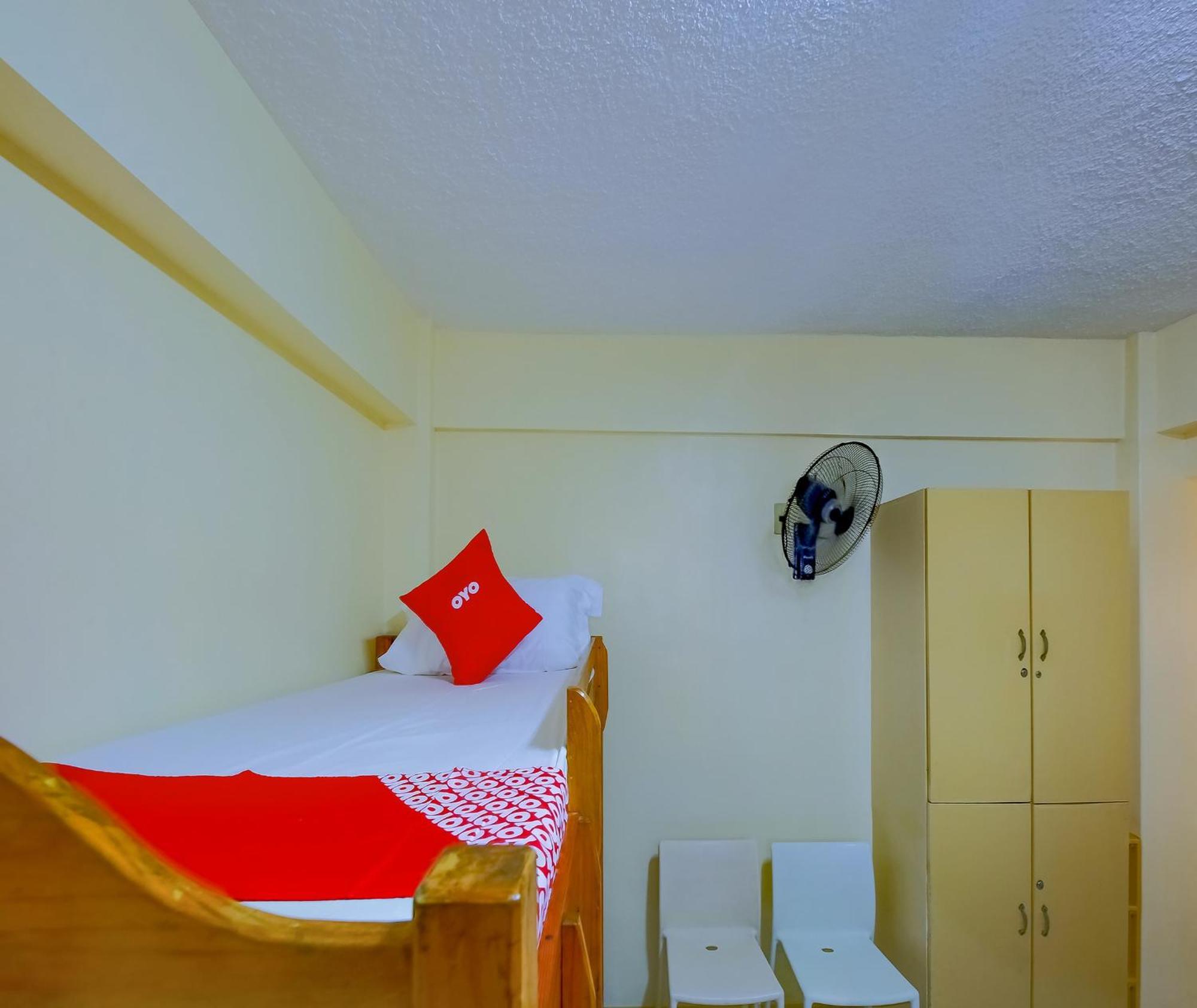 Oyo 840 Orangenest Apartelle Manila Exteriör bild